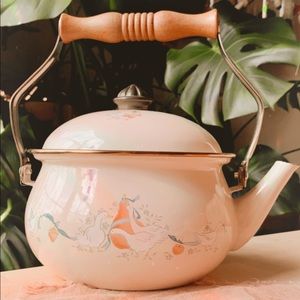 Vintage Cottagecore Enamel Goose Kettle 🍒